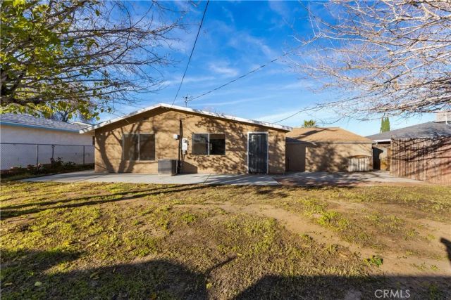 1252 E Avenue R6, Palmdale, CA 93550