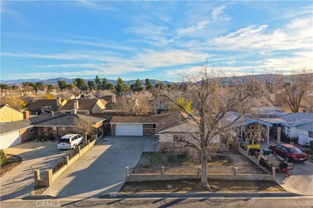 1252 E Avenue R6, Palmdale, CA 93550