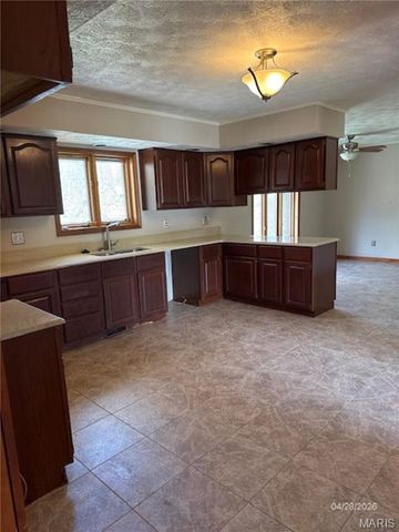 200 Lake Lorraine Drive, Swansea, IL 62226