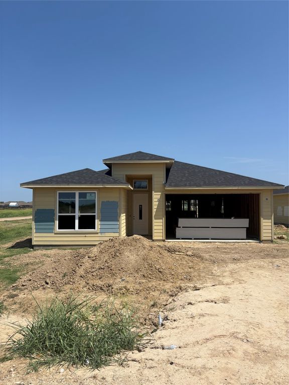 137 Walker Lane, Mabank, TX 75147