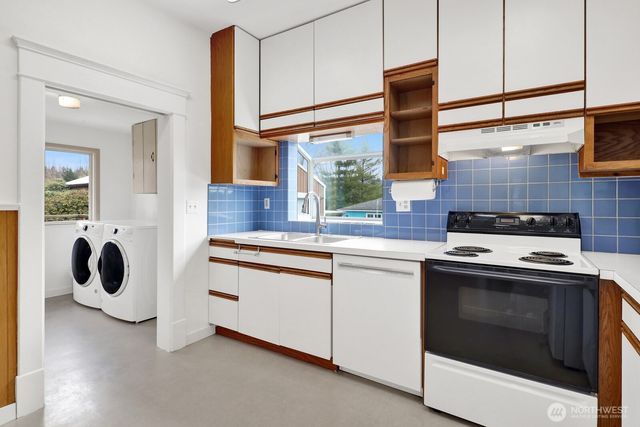 2728 Xenia Street, Bellingham, WA 98226