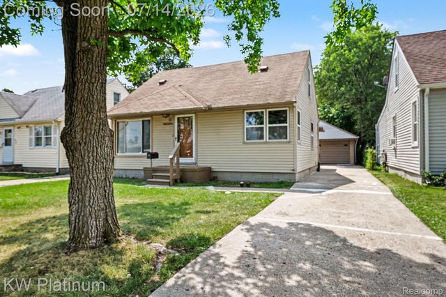 23755 Schroeder Avenue, Eastpointe, MI 48021