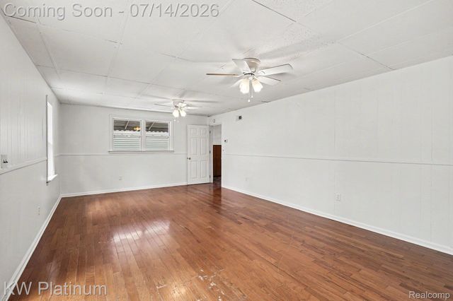 23755 Schroeder Avenue, Eastpointe, MI 48021