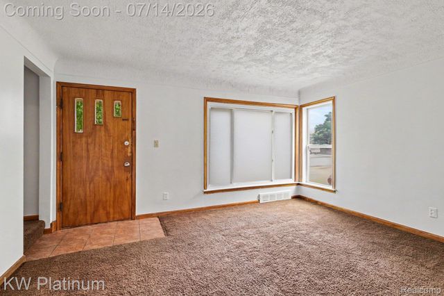 23755 Schroeder Avenue, Eastpointe, MI 48021