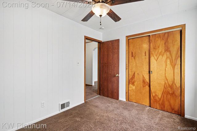 23755 Schroeder Avenue, Eastpointe, MI 48021