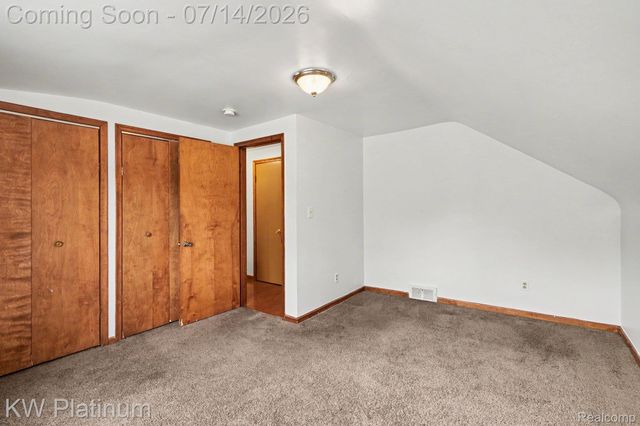 23755 Schroeder Avenue, Eastpointe, MI 48021