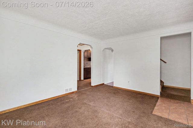 23755 Schroeder Avenue, Eastpointe, MI 48021