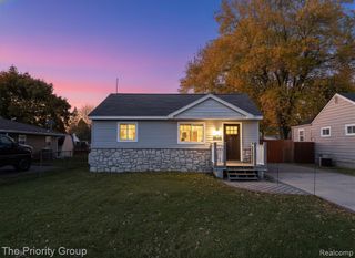 5235 Drayton Road, Clarkston, MI 48346