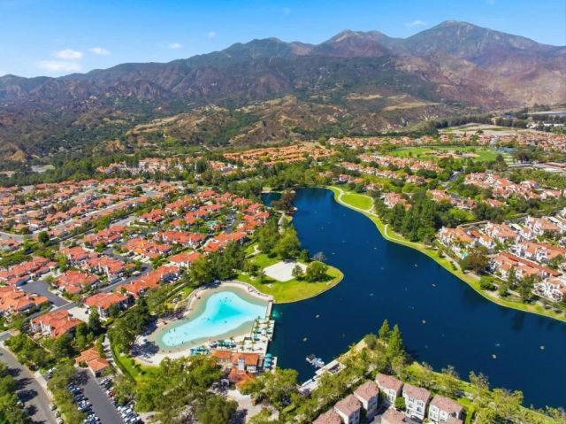 17 Calle De Vida 211, Rancho Santa Margarita, CA 92688
