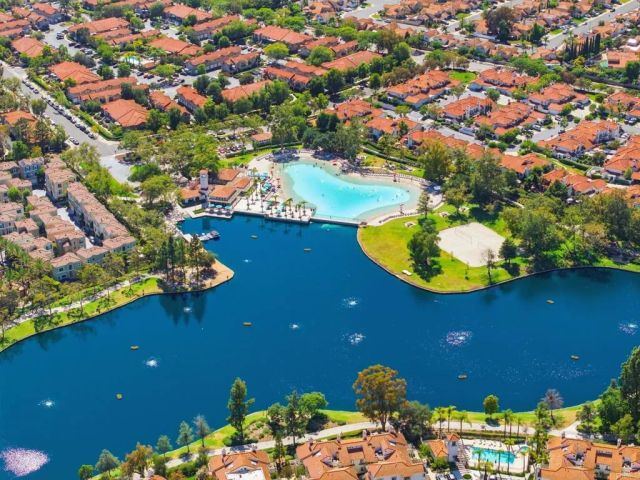 17 Calle De Vida 211, Rancho Santa Margarita, CA 92688