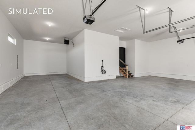 9221 Castle Pine Drive, Lincoln, NE 68516