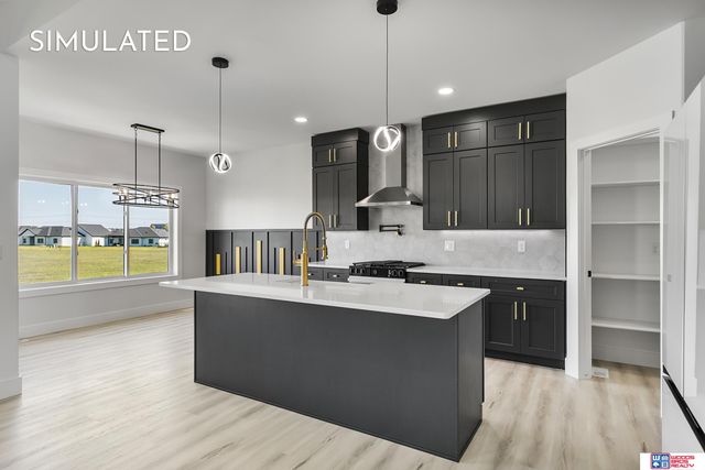 9221 Castle Pine Drive, Lincoln, NE 68516