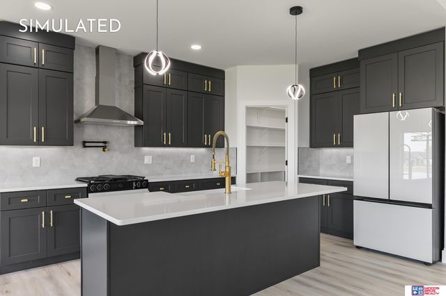 9221 Castle Pine Drive, Lincoln, NE 68516