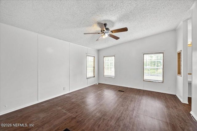 117 BUMPY Lane, Palatka, FL 32177
