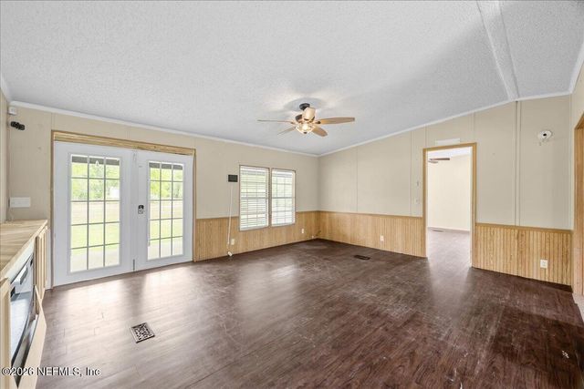 117 BUMPY Lane, Palatka, FL 32177