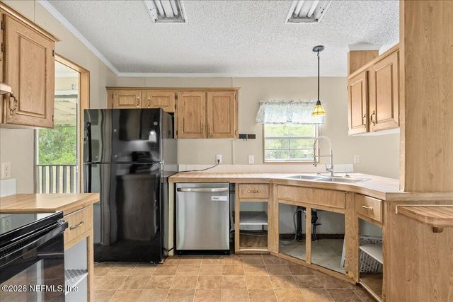 117 BUMPY Lane, Palatka, FL 32177