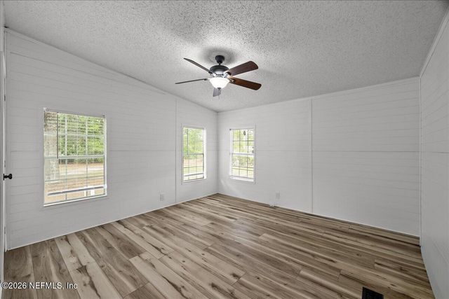 117 BUMPY Lane, Palatka, FL 32177