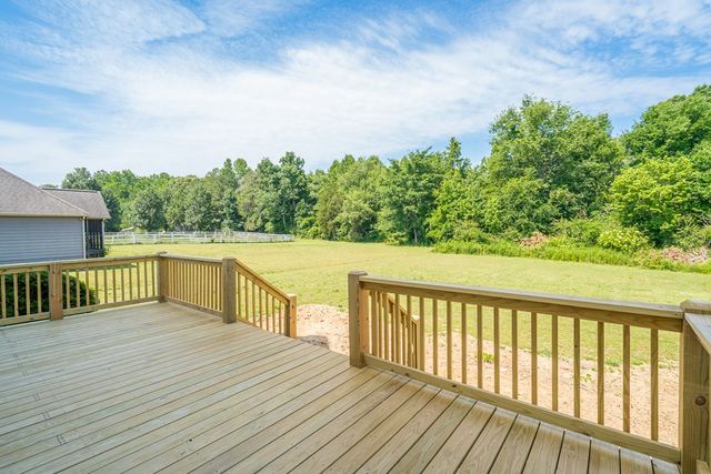 28 Chandler Ridge Drive, Chatsworth, GA 30705