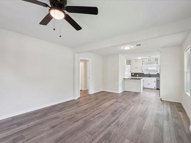 5395 Fairview Avenue, Beaumont, TX 77705