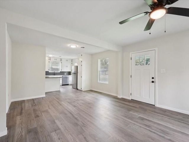 5395 Fairview Avenue, Beaumont, TX 77705