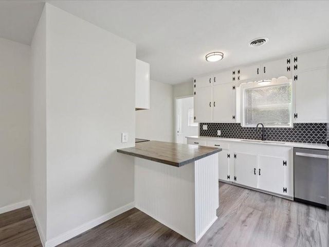 5395 Fairview Avenue, Beaumont, TX 77705