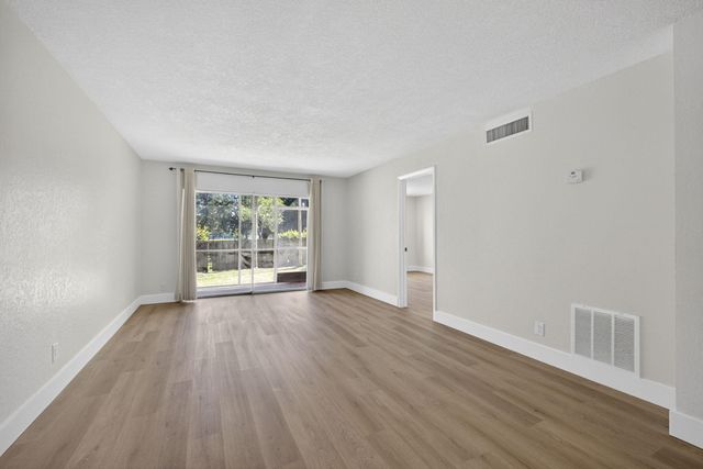 120 Sparrow Drive 113, Royal Palm Beach, FL 33411