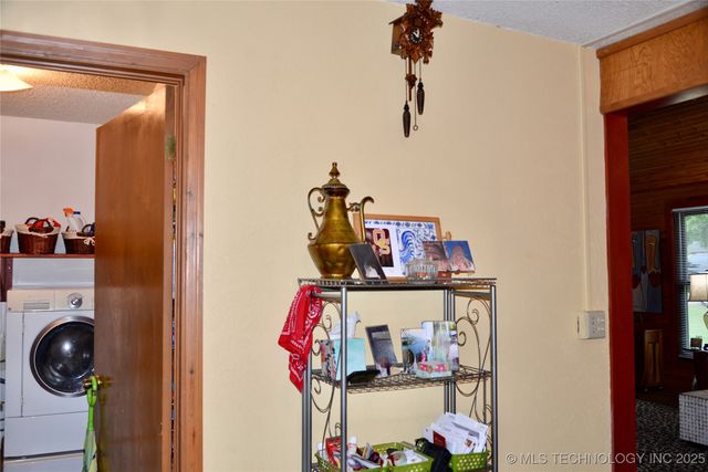 1409 N 5th Street, Henryetta, OK 74437