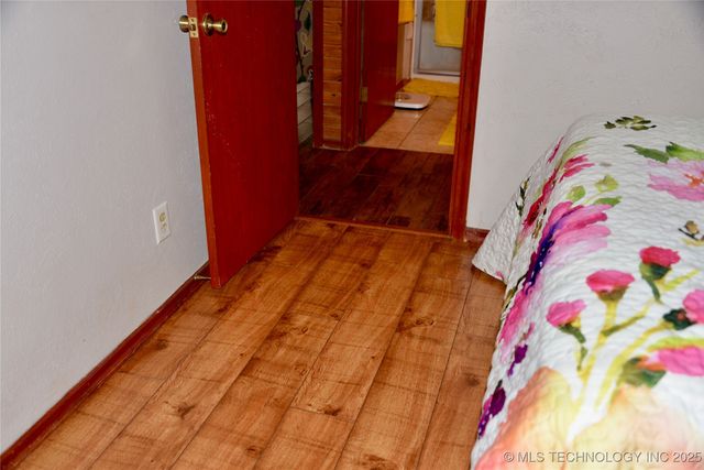 1409 N 5th Street, Henryetta, OK 74437