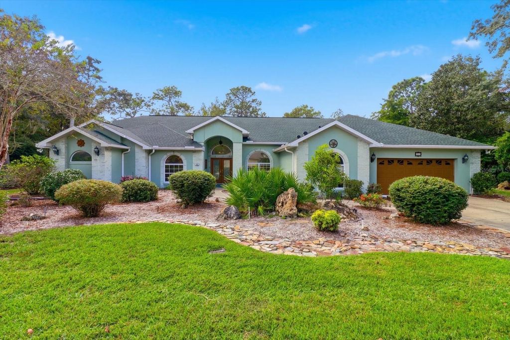 24 LIVINGSTONE DAISY COURT, Homosassa, FL 34446