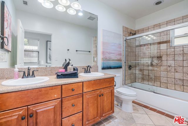 3718 S Barrington Avenue, Los Angeles, CA 90066