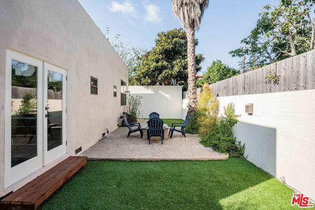 3718 S Barrington Avenue, Los Angeles, CA 90066