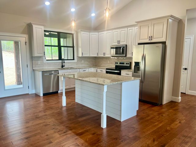 189 Twin Ponds Road, Corbin, KY 40701