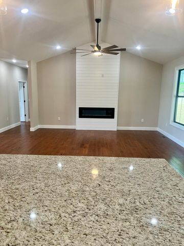 189 Twin Ponds Road, Corbin, KY 40701