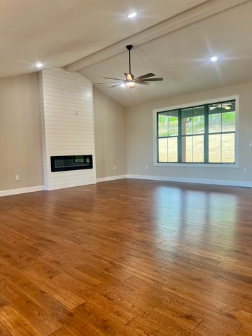 189 Twin Ponds Road, Corbin, KY 40701