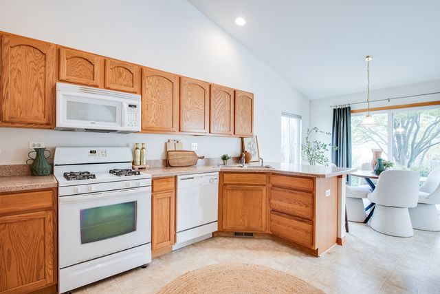 3013 Turnberry Lane, Montgomery, IL 60538