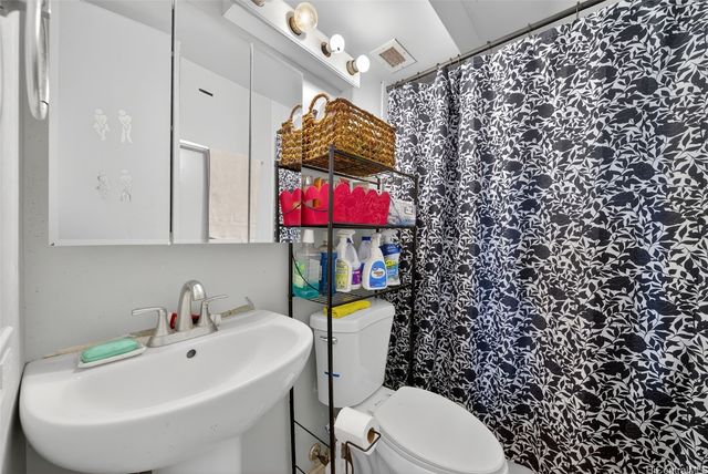 3215 Ala Ilima Street B1208, Honolulu, HI 96818