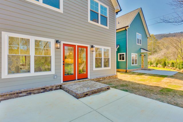 1360 Thomas Avenue, Chattanooga, TN 37409