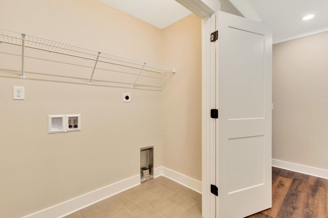 1360 Thomas Avenue, Chattanooga, TN 37409