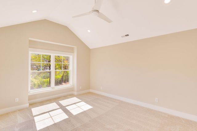 1360 Thomas Avenue, Chattanooga, TN 37409