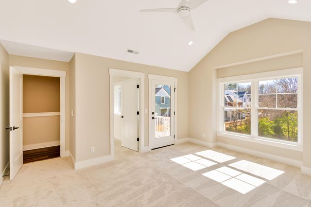 1360 Thomas Avenue, Chattanooga, TN 37409