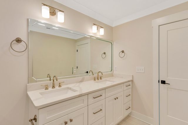 1360 Thomas Avenue, Chattanooga, TN 37409