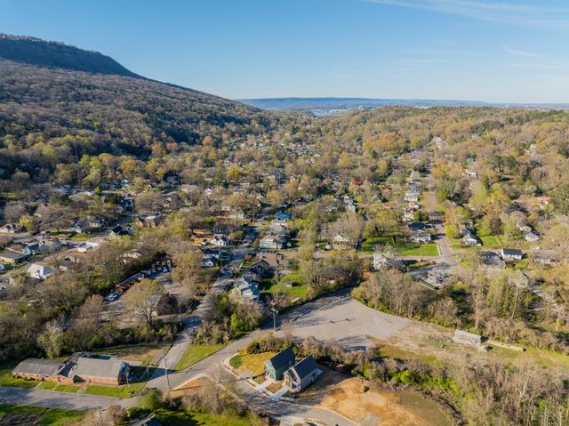 1360 Thomas Avenue, Chattanooga, TN 37409