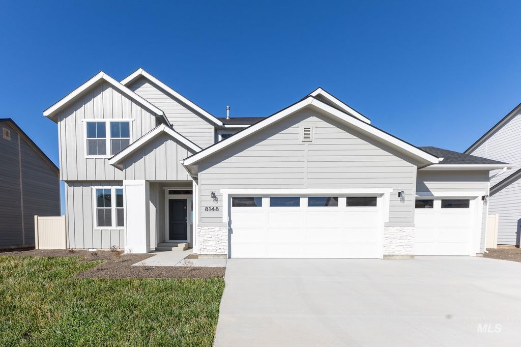 8148 E Red Horse St, Nampa, ID 83687