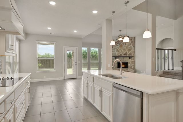 11516 Colonial Trace Road, Fort Worth, TX 76244