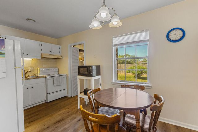 1905 Oxford AVE, Roanoke, VA 24015