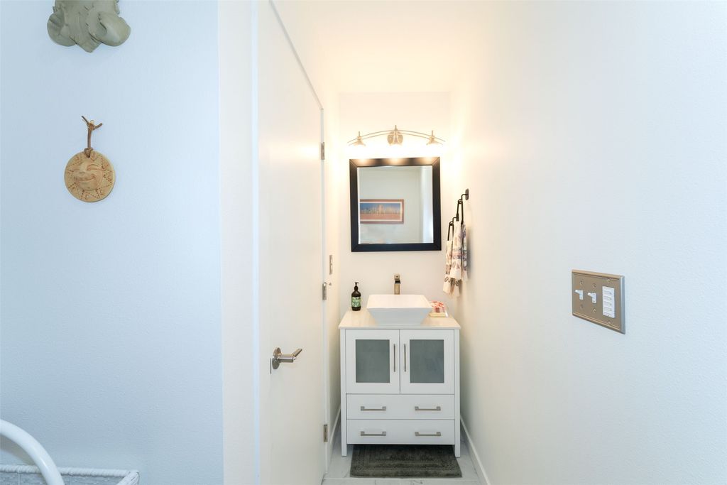 328 Shoreline Drive, Polson, MT 59860 photo 27