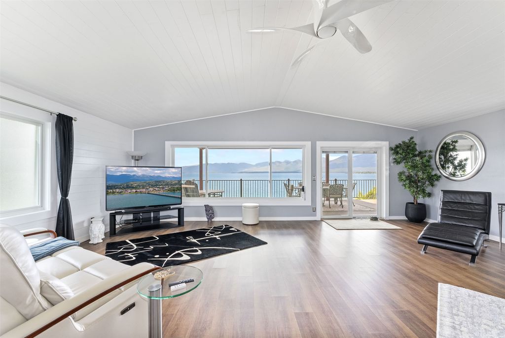 328 Shoreline Drive, Polson, MT 59860 photo 5