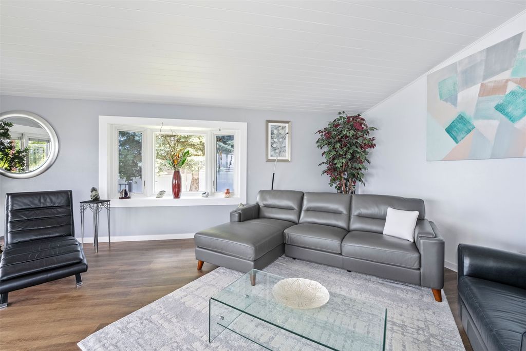 328 Shoreline Drive, Polson, MT 59860 photo 6