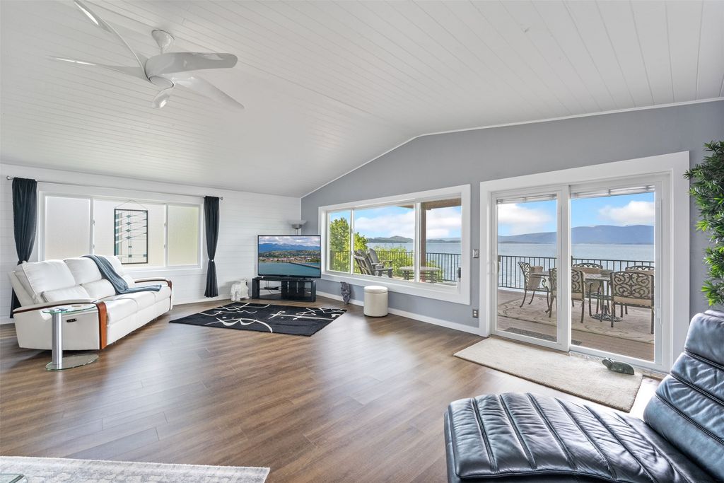 328 Shoreline Drive, Polson, MT 59860 photo 7