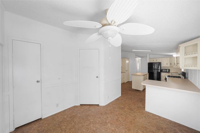 3614 College Street, Damon, TX 77430